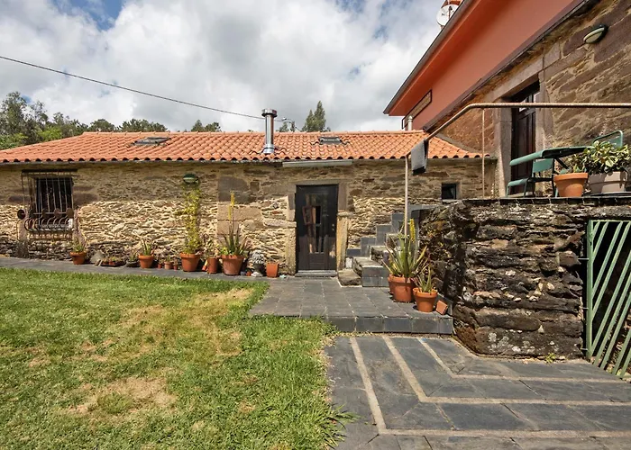 Quinta Cavadas Feriehus *